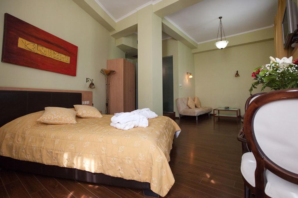 Ermionio Hotel Kozani Esterno foto